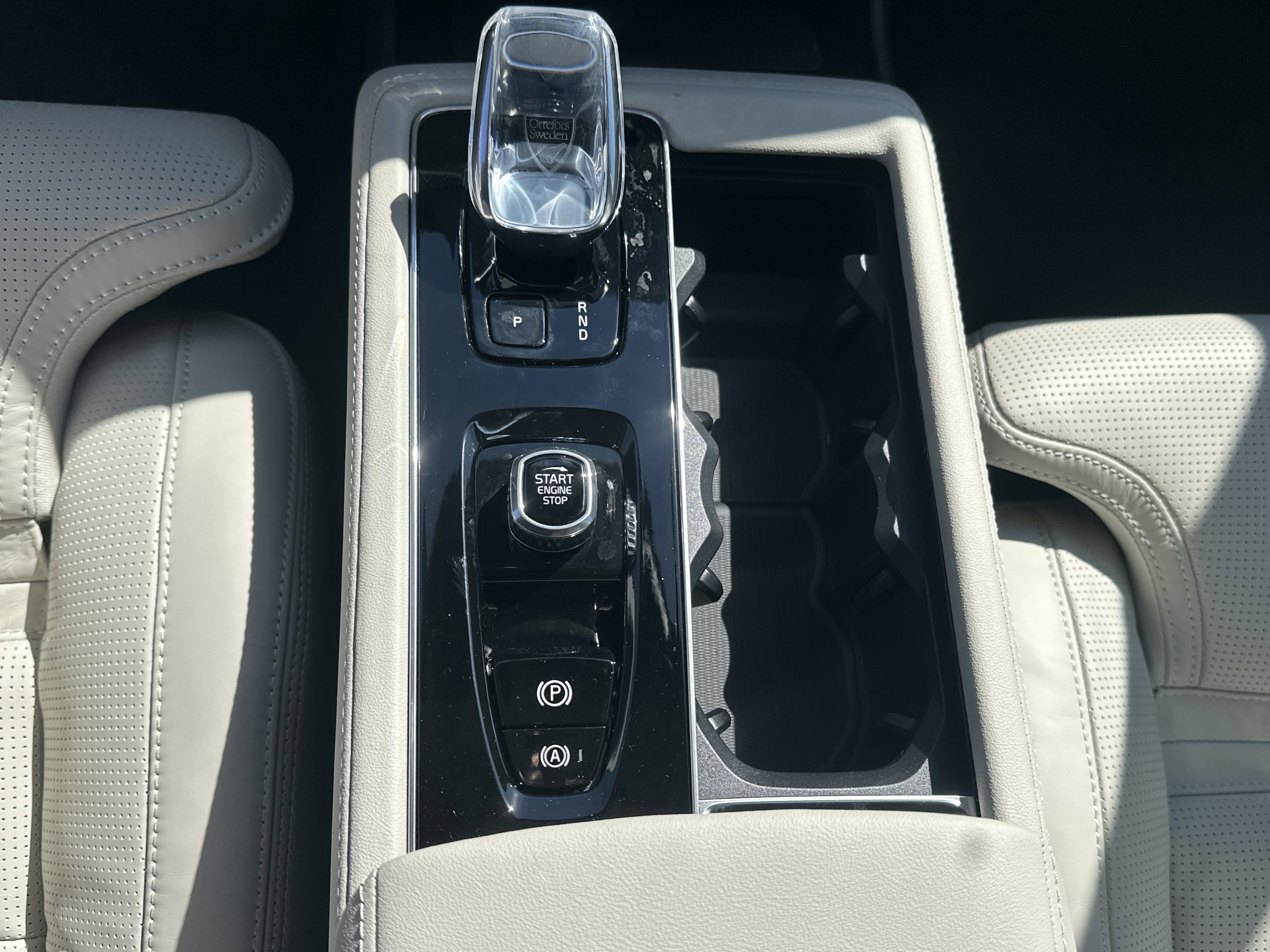 New 2026 Crystal White Volvo Ultra image 17
