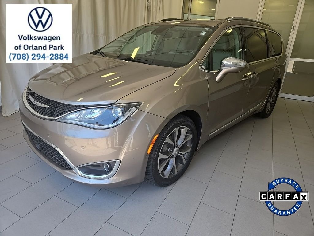 Used 2017 Molten Silver Chrysler Limited image 1