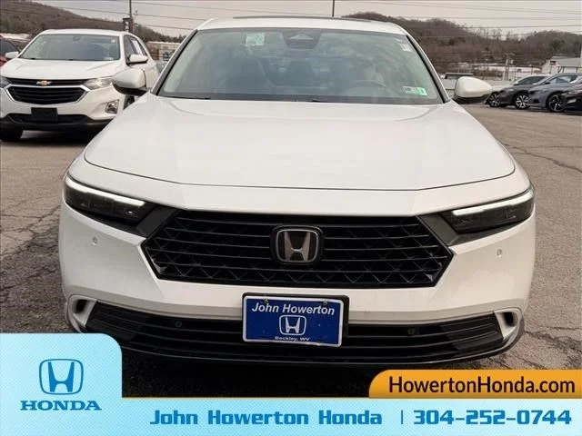 Used 2023 White Honda EX-L image 11