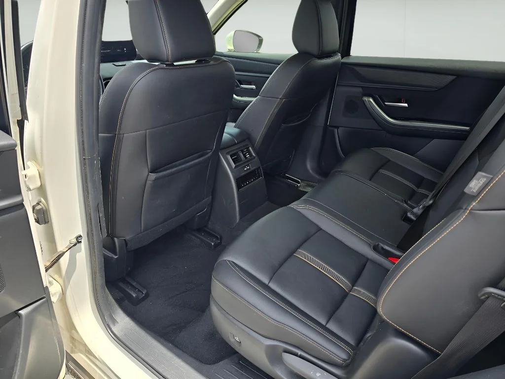 Used 2024 Rhodium White Premium Mazda 3.3 Turbo Select image 24