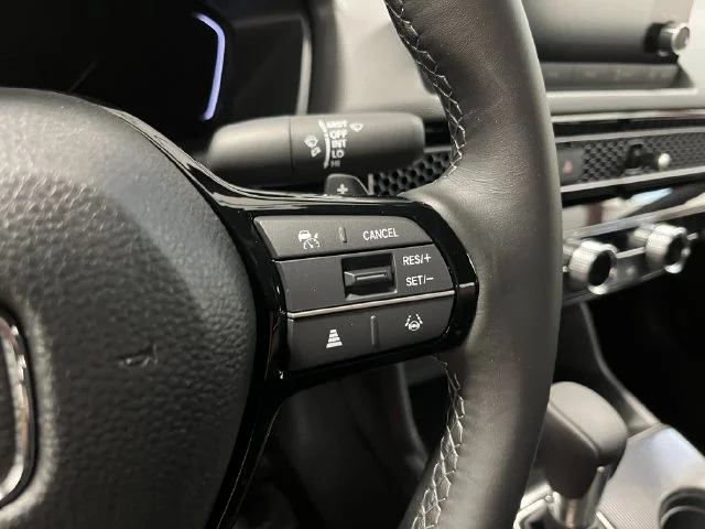 New 2026 Platinum White Pearl Honda 2WD SPORT image 18