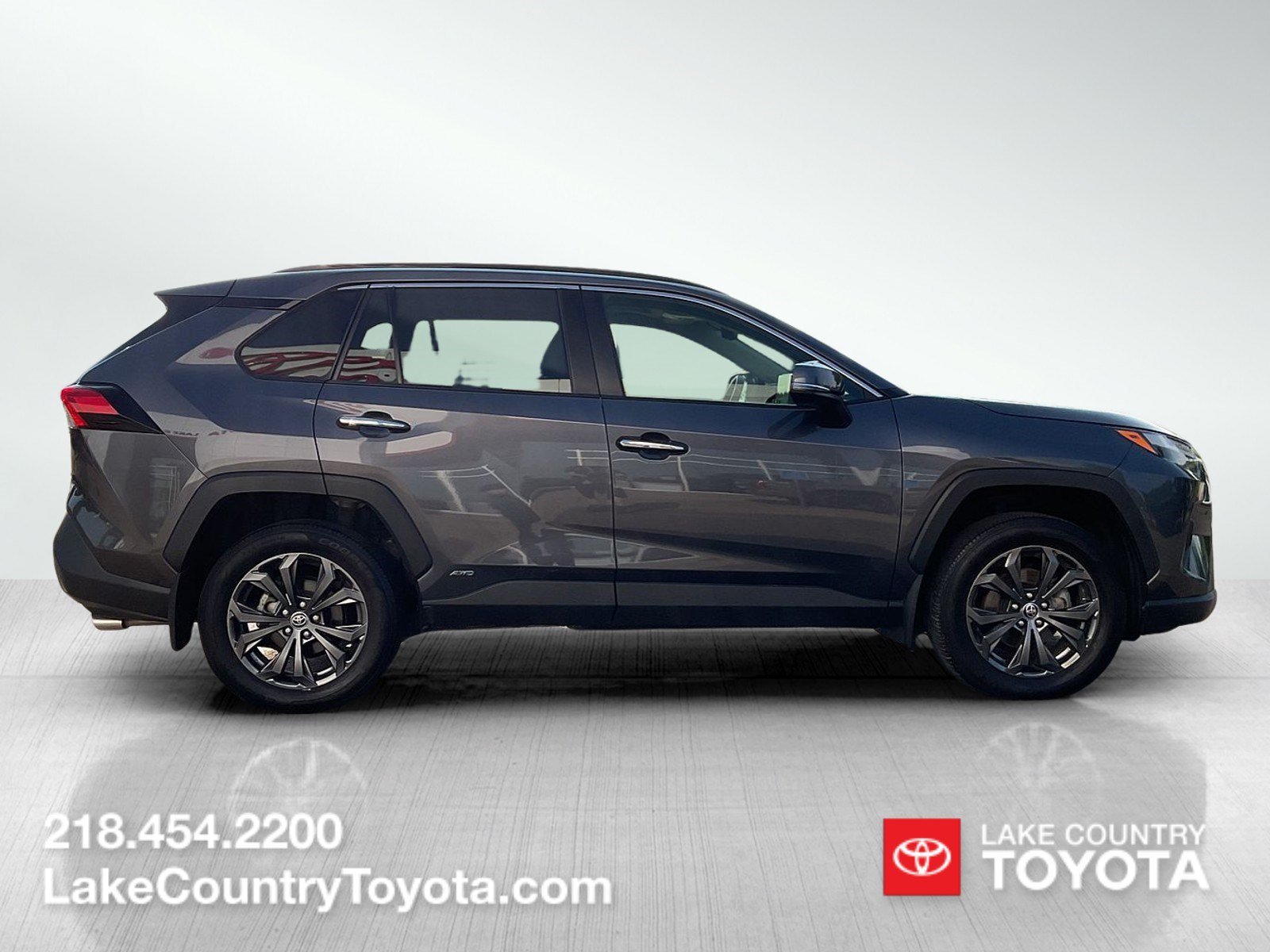 2023 Toyota RAV4 Limited - Photo 6