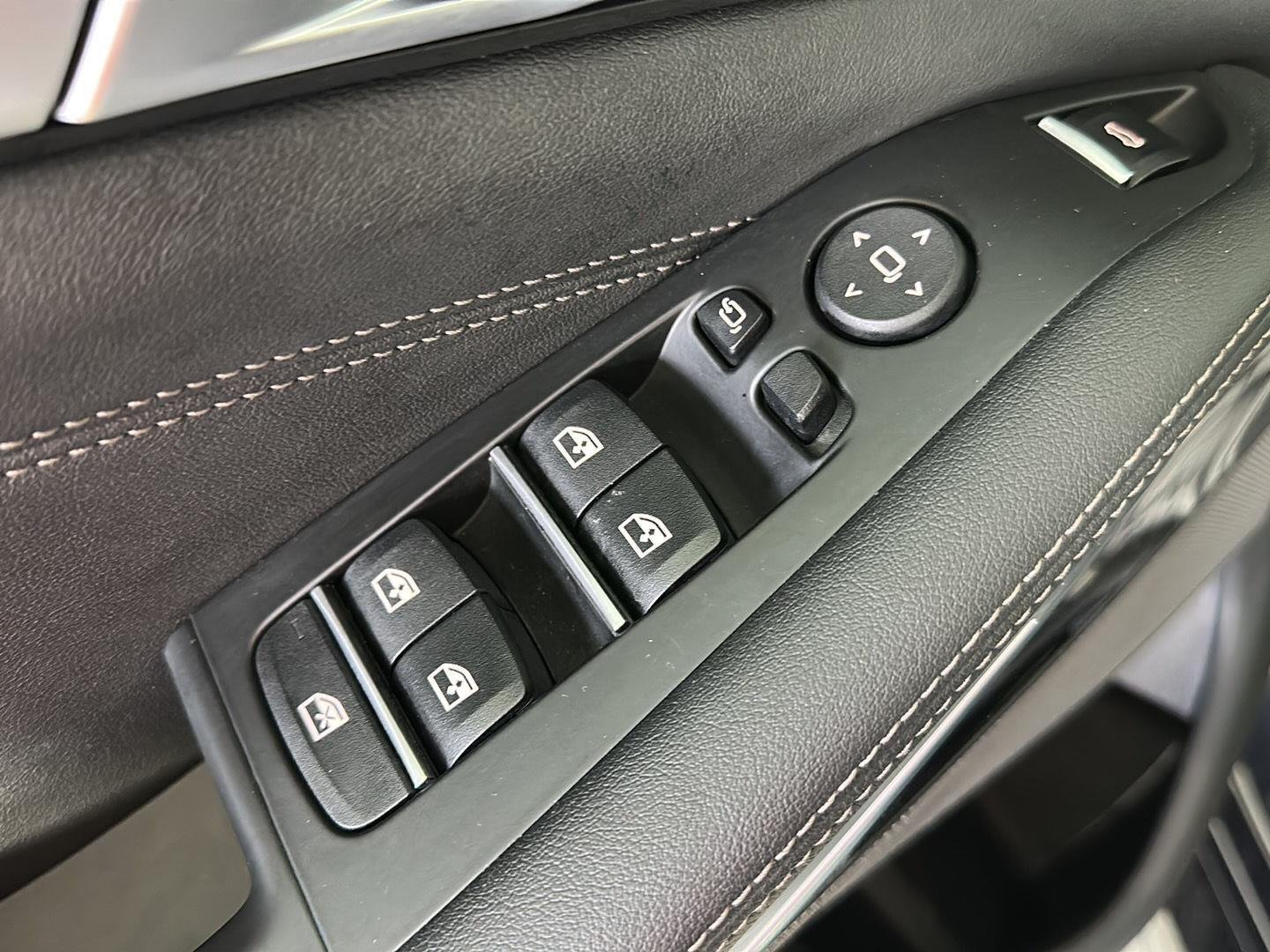 Certified Used 2024 Carbon Black Metallic BMW xDrive40i image 10