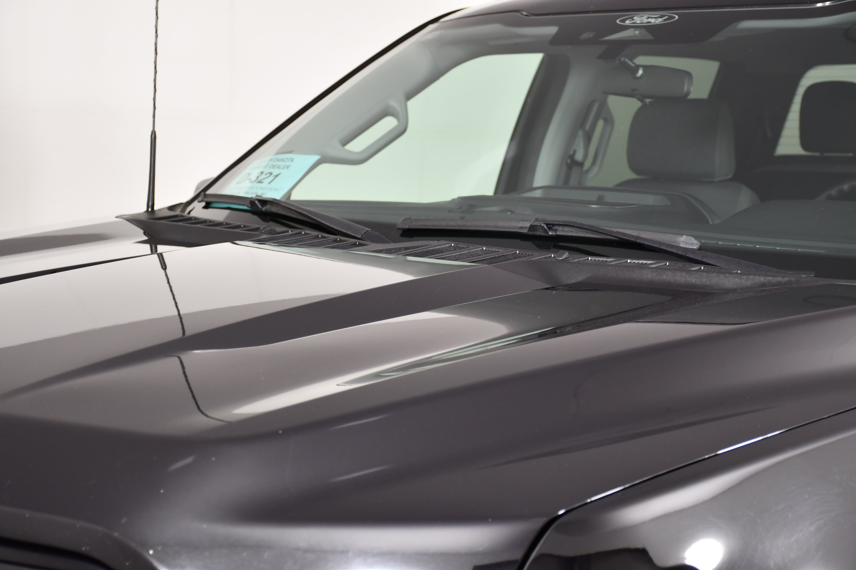 Used 2025 Black Metallic Ford XLT image 12
