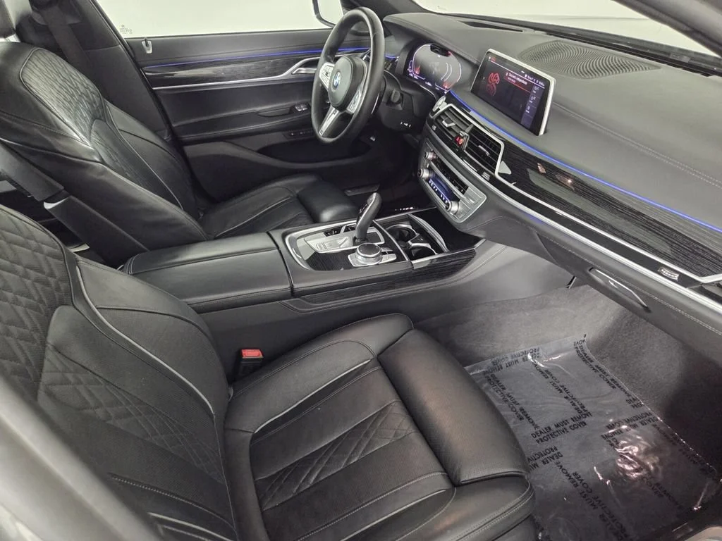 Used 2022 Bernina Grey Amber Effect Metallic BMW 740i image 32