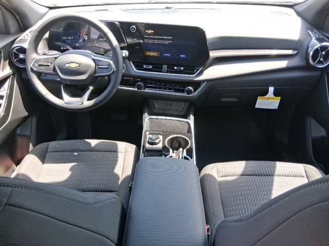 2027 Chevrolet Equinox LT - Photo 11