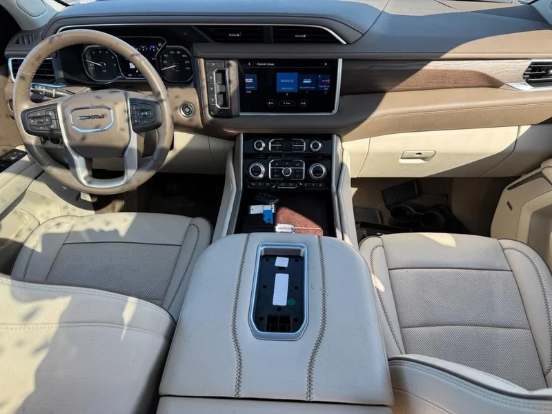 Used 2021 Beige Pearl Metallic GMC Denali image 12