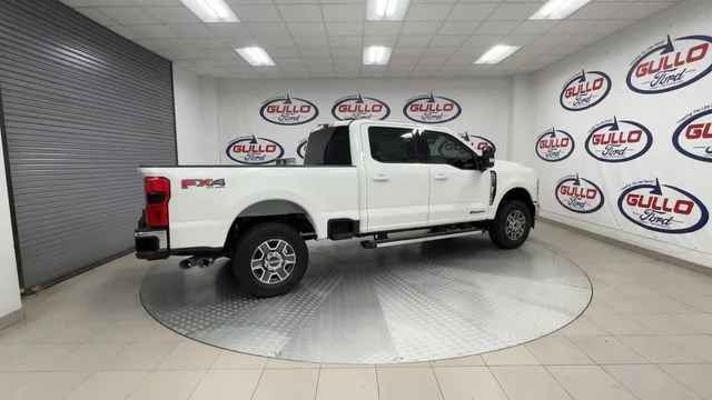 New 2026 Star White Metallic Tri-Coat Ford Lariat image 4