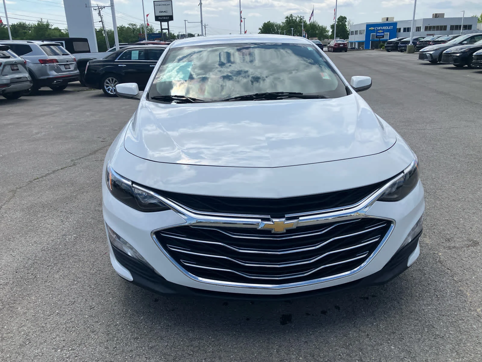 Used 2021 Summit White Chevrolet LT image 2