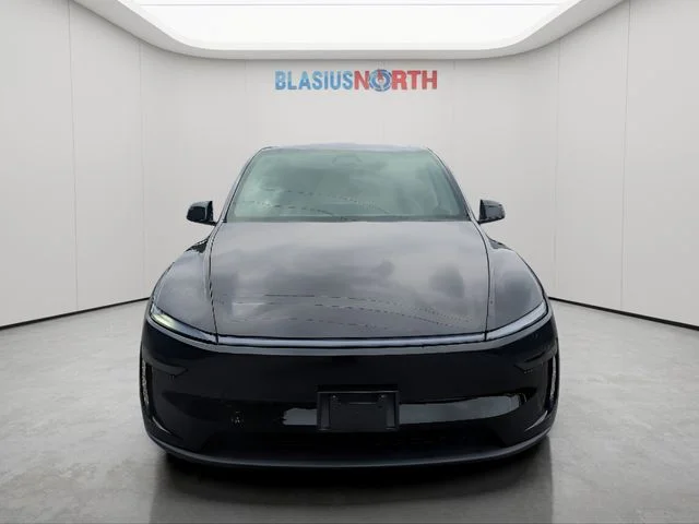 Used 2026  Tesla LONG RANGE image 2