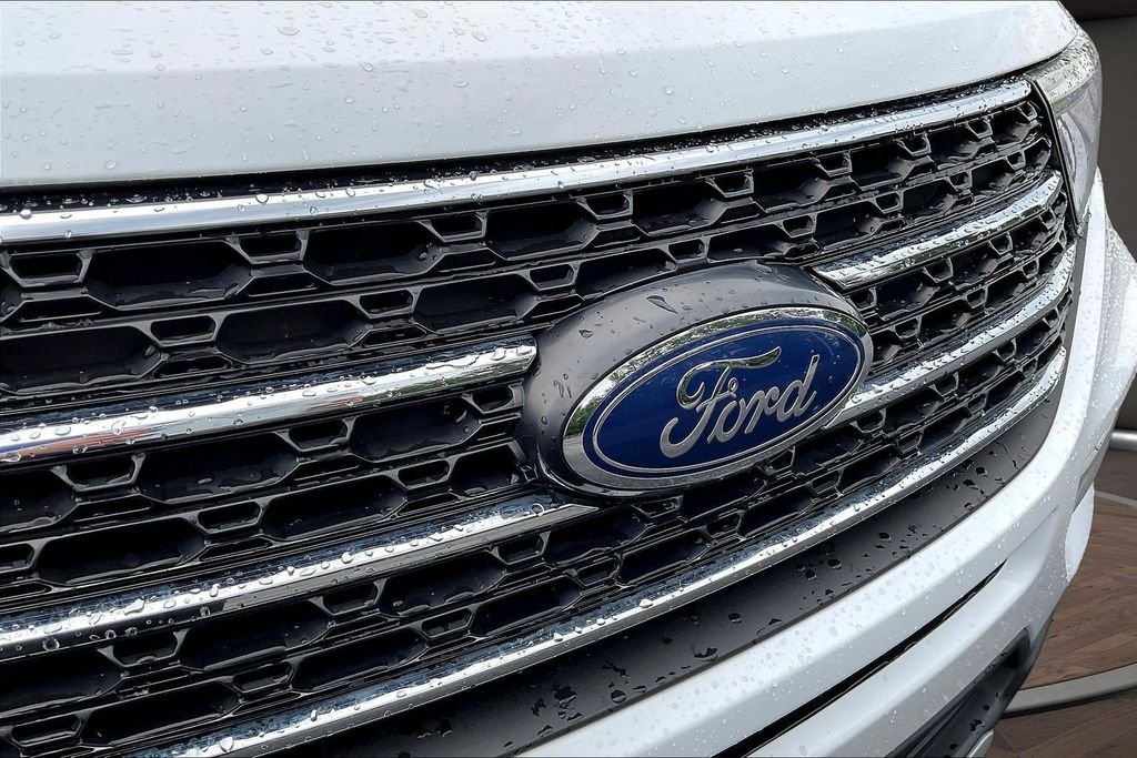 Used 2024 White Ford XLT image 37