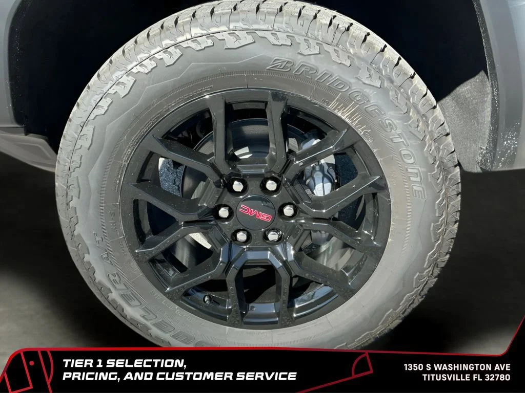 New 2026 Summit White GMC Elevation image 25