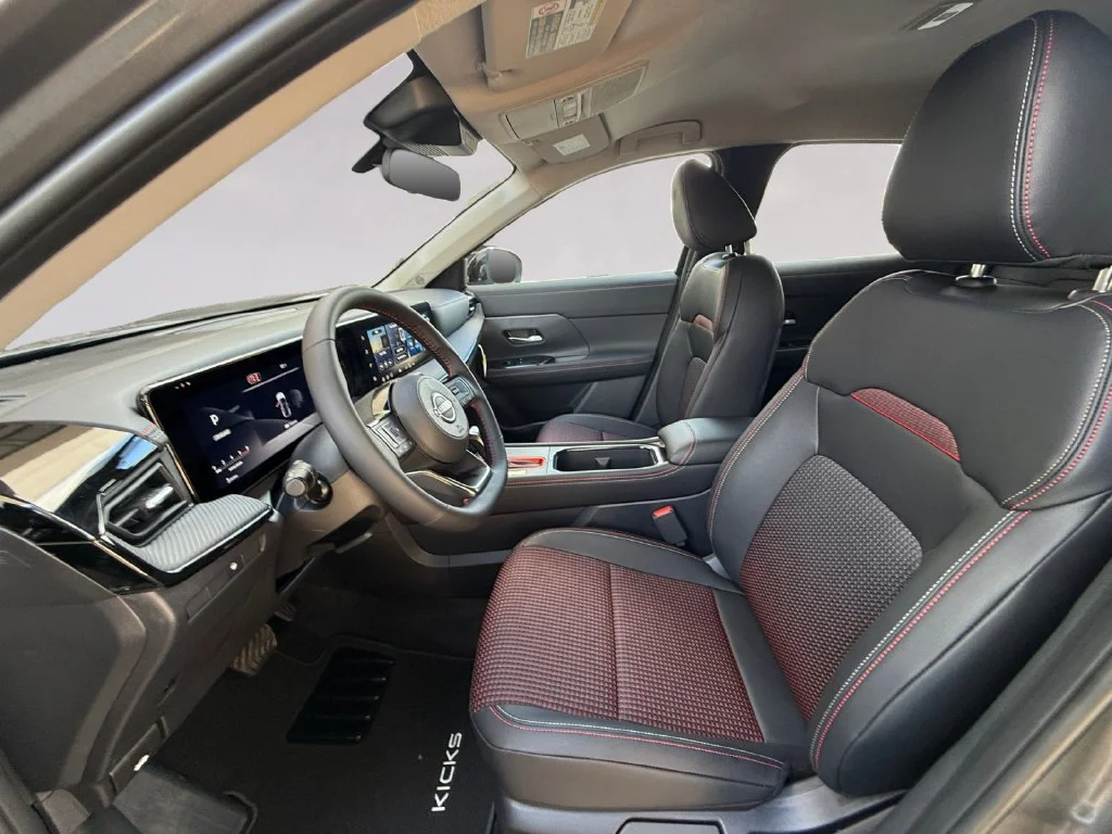 New 2027 Gray Nissan SR image 10
