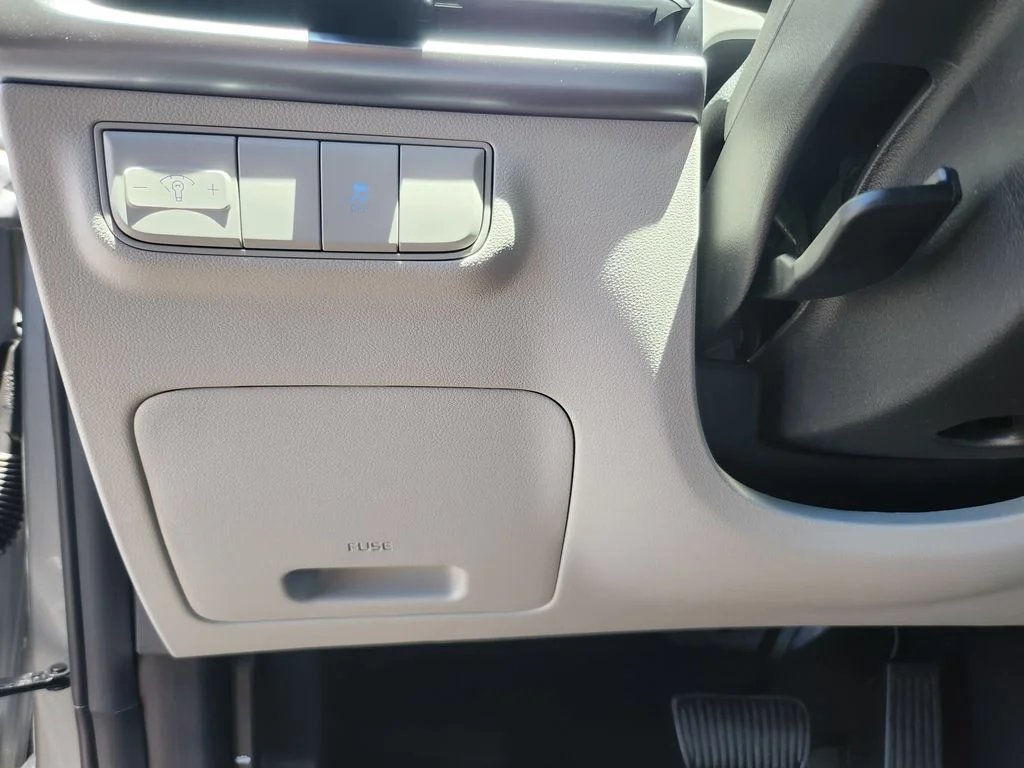 New 2026 Silver Hyundai SE image 28