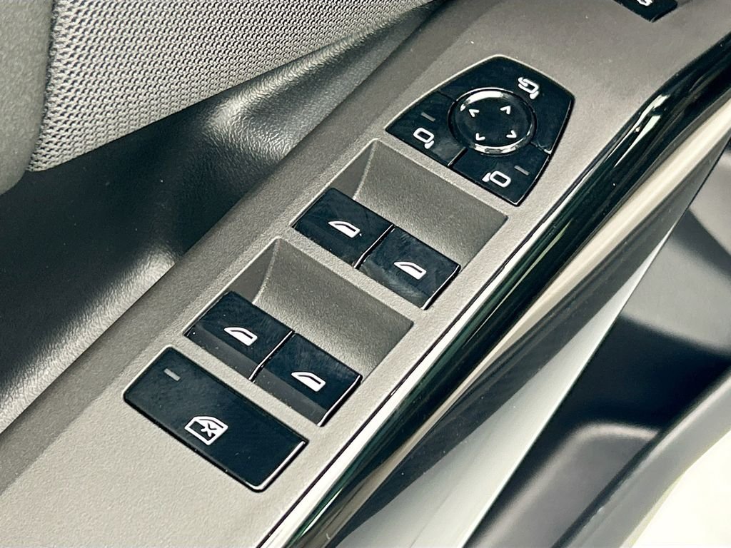 Used 2026 Gray Metallic BMW 30 xDrive image 23