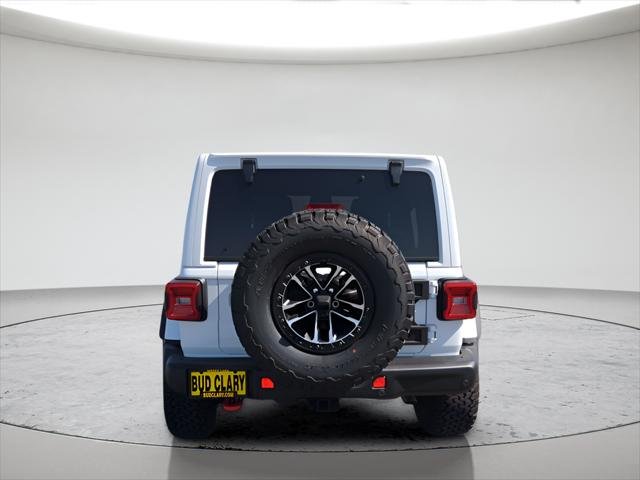 New 2026 Bright White Clear-Coat Exterior Paint Jeep Rubicon image 4