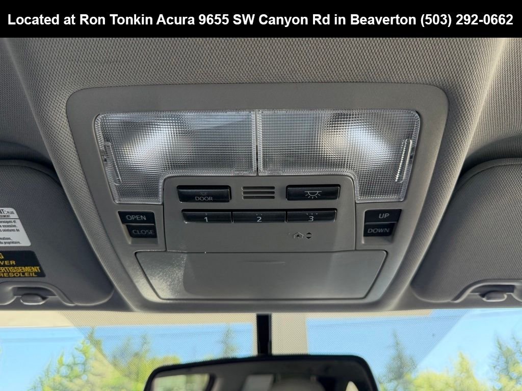 Used 2016 Blizzard Pearl Toyota XLE V6 image 26