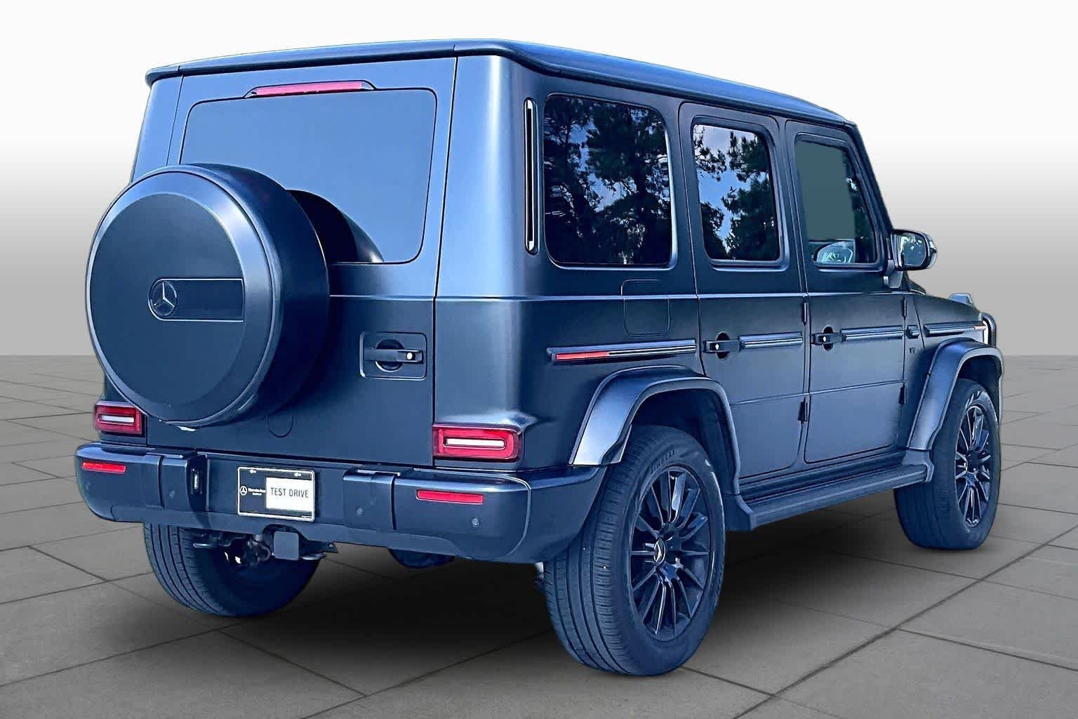 Used 2024 MANUFAKTUR Night Black Magno Mercedes-Benz G 550 image 12