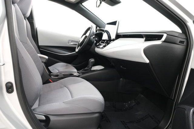 Certified Used 2025 CLASSIC SILVER METALLIC Toyota  image 42
