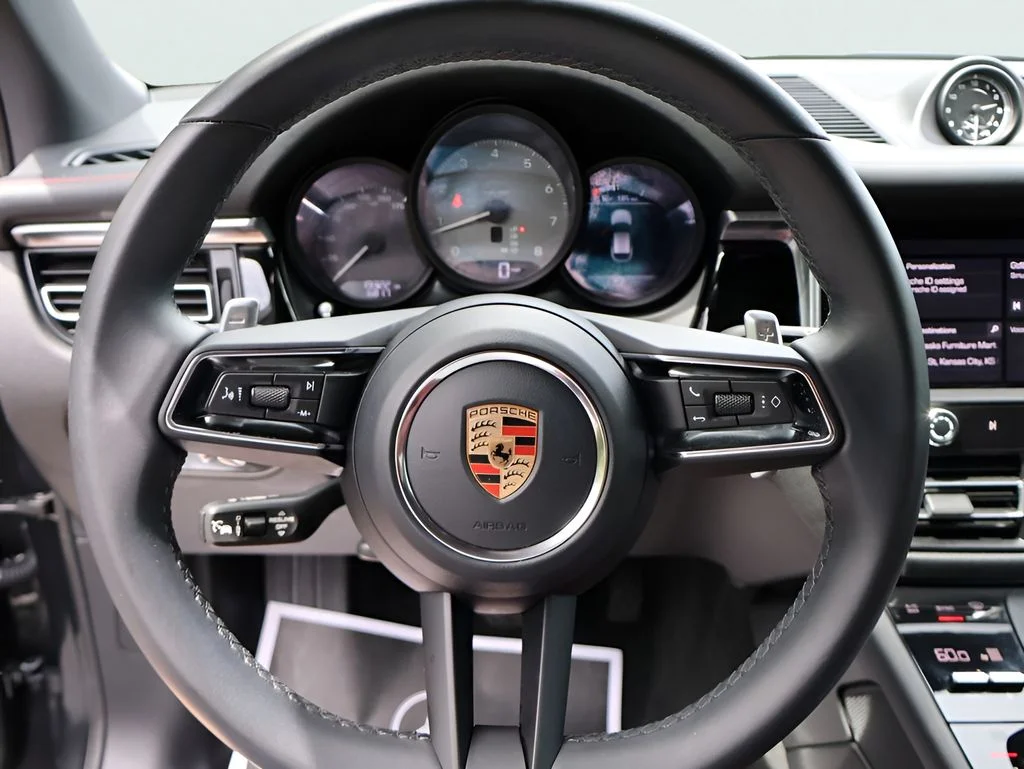 Used 2023  Porsche S image 28