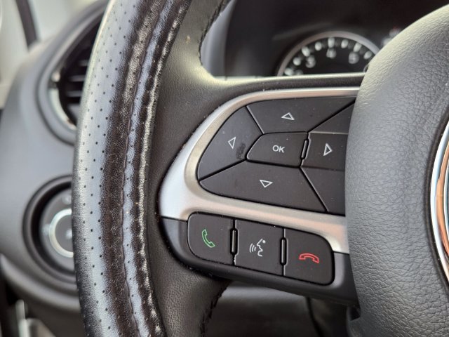 Used 2023 White Jeep Altitude image 27
