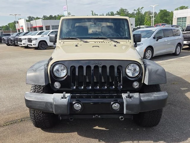 Used 2017  Jeep Sport image 2