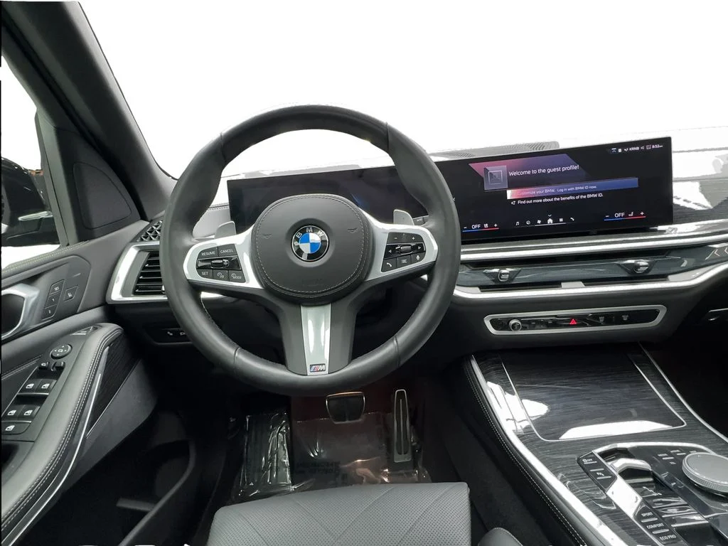 Used 2025 Black BMW sDrive40i image 37