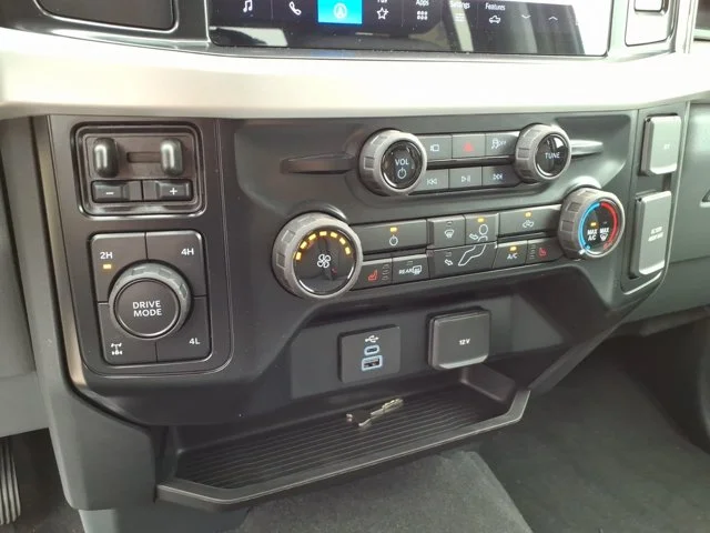 New 2026 Marsh Gray Ford XLT image 38