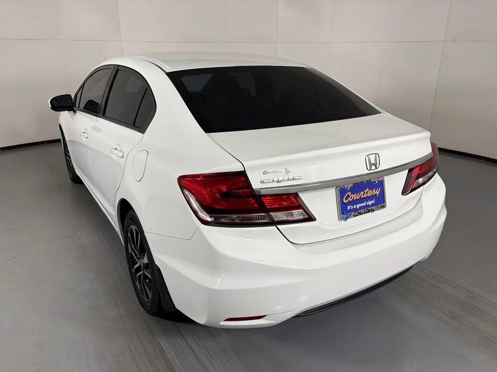Used 2015  Honda EX image 6