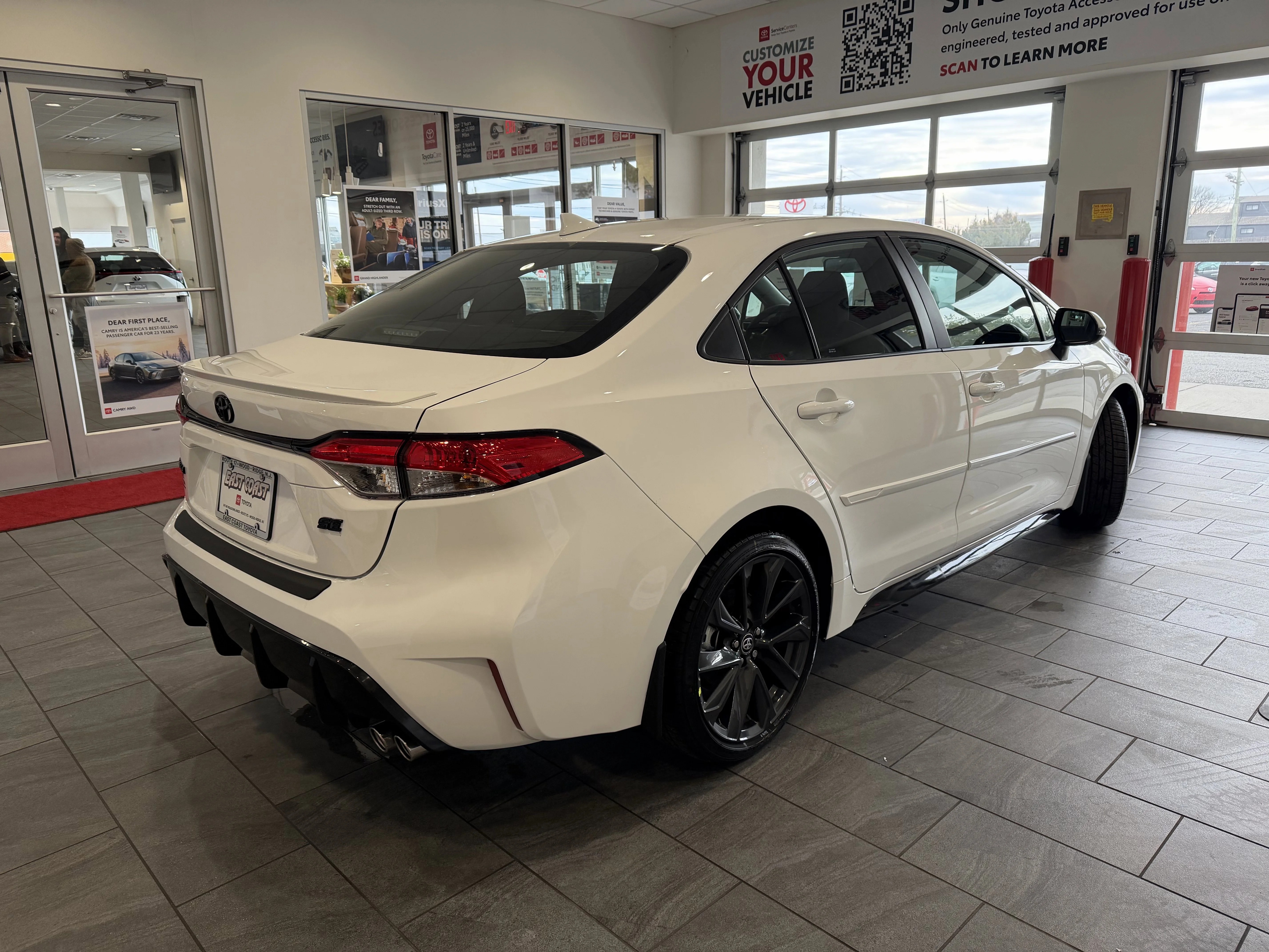 2026 Toyota Corolla SE - Photo 29