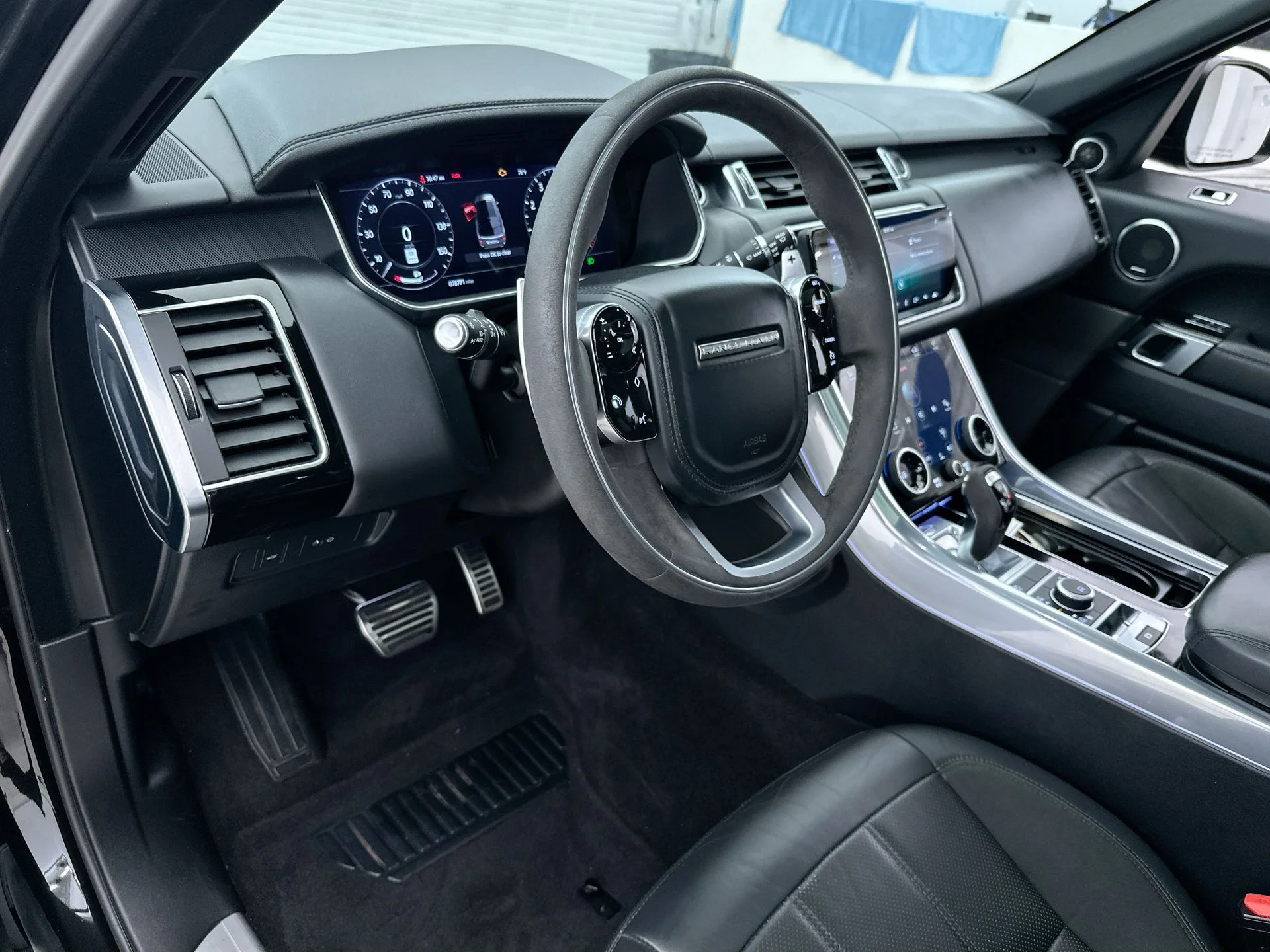 Used 2021 Black Land Rover HST image 7
