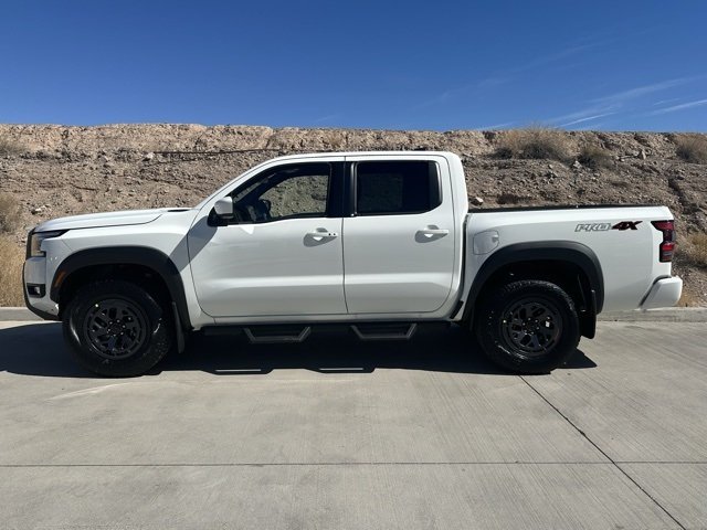 2025 Nissan Frontier PRO-4X photo 3