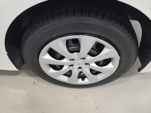 Used 2024 Ice Cap Toyota LE image 35