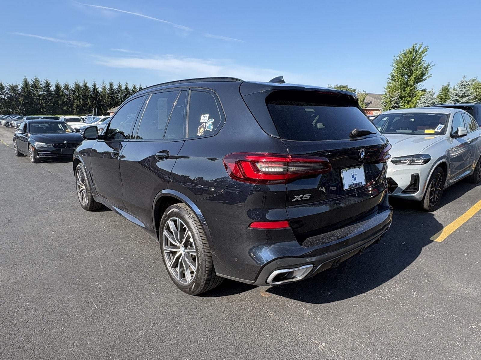 Used 2022 Carbon Black Metallic BMW xDrive40i image 6