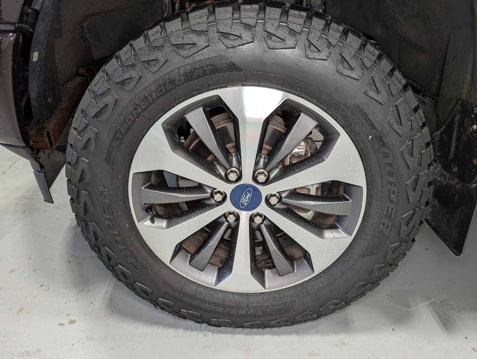 Used 2020 Magma Red Ford XL image 3