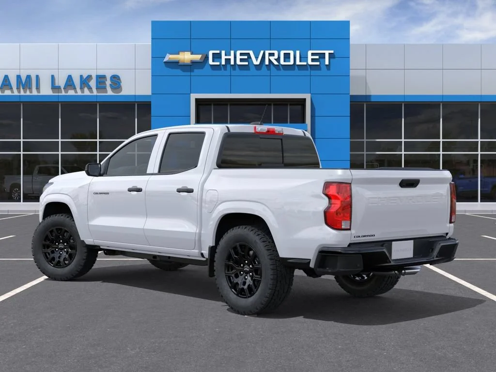 New 2026 Summit White Chevrolet WT image 3
