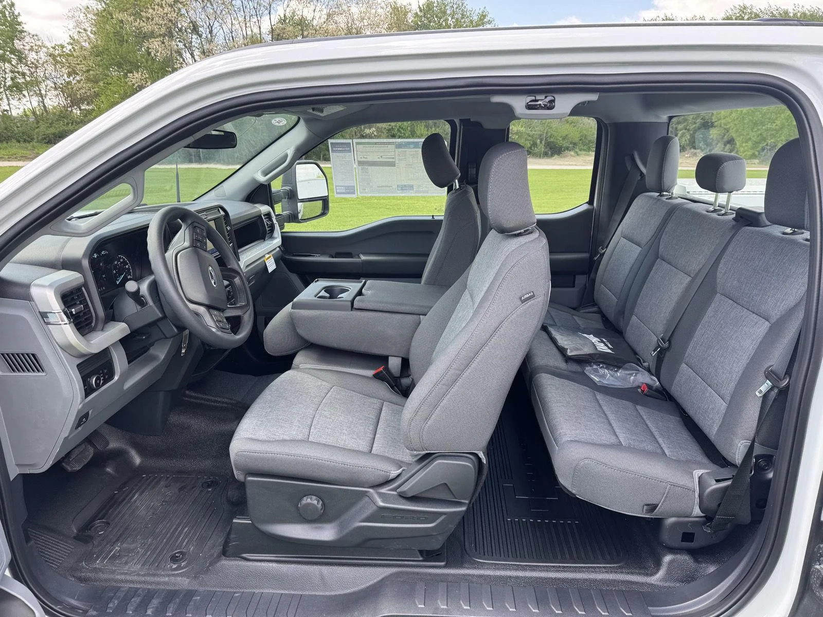 New 2026 Oxford White Ford XL image 11