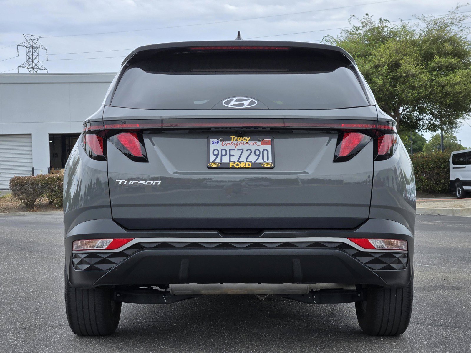 Certified Used 2024 Hampton Gray Hyundai SEL image 5