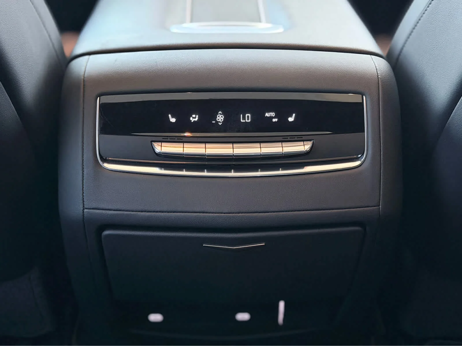 Used 2021 SATIN STEEL METALLIC Cadillac Sport image 30