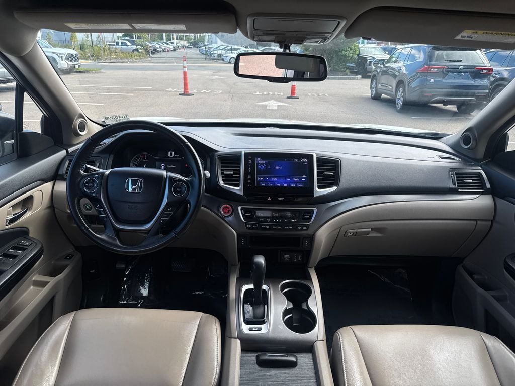 Used 2017  Honda EX-L image 12