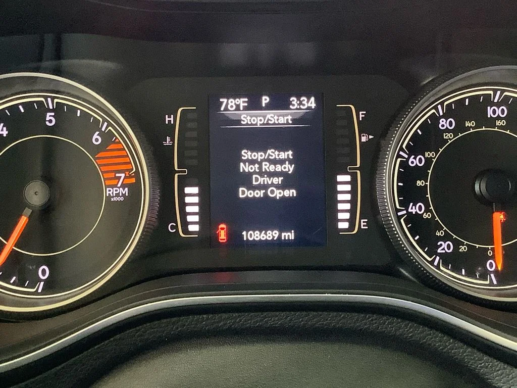 Used 2021 White Jeep Latitude Plus image 10