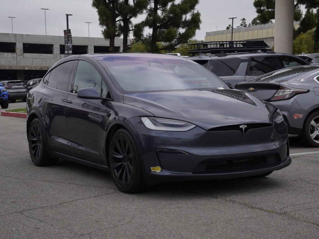 2022 Tesla Model X Long Range's photo