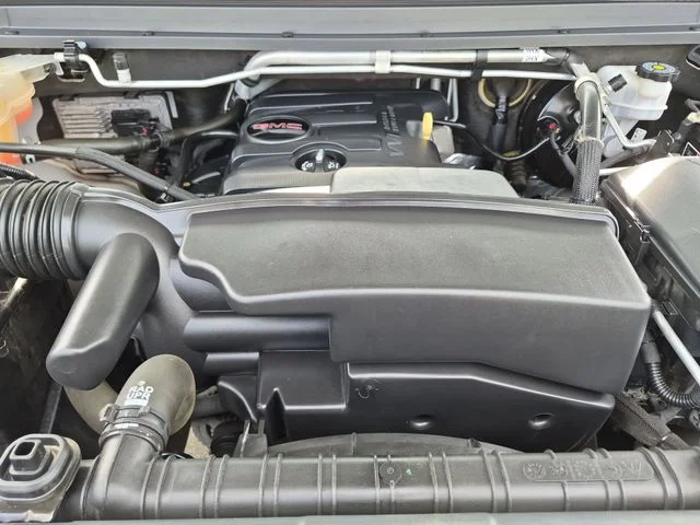 Used 2021 White GMC Elevation Standard image 37