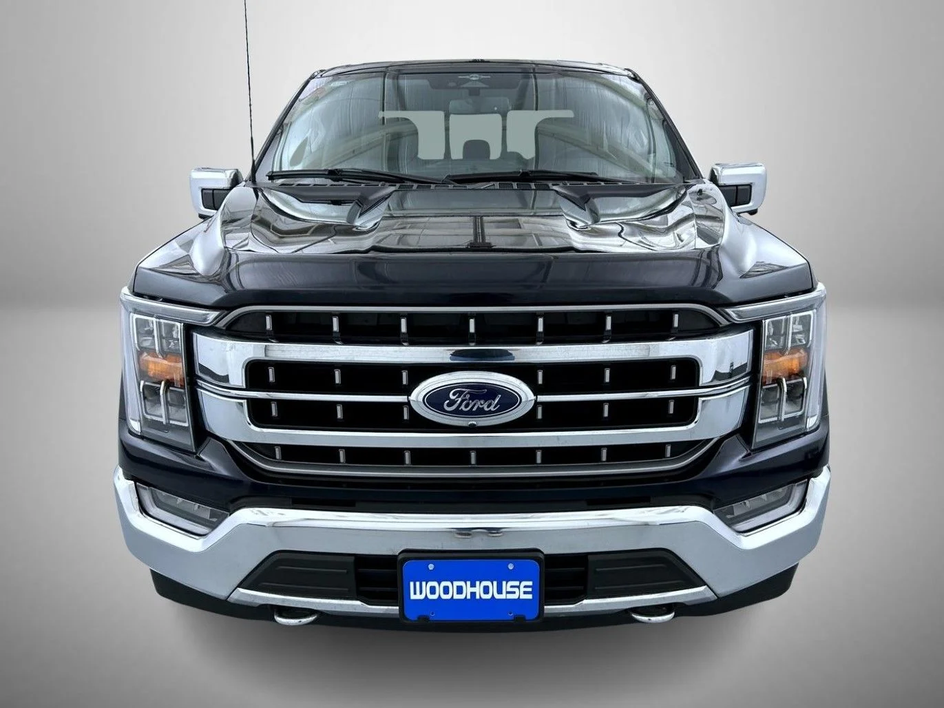 Used 2023 Blue Ford Lariat image 2