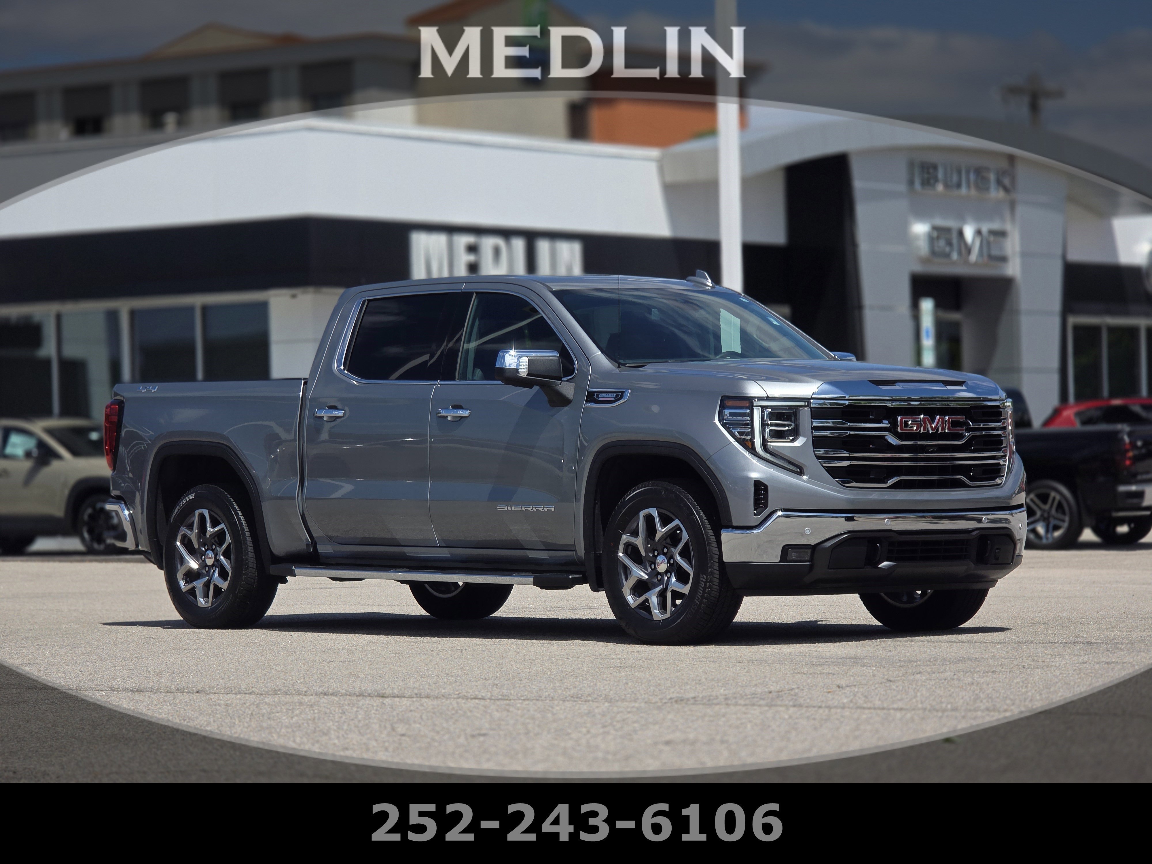 2024 GMC Sierra 4WD Crew Cab Short Box SLT's photo
