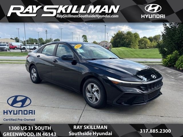 Certified Used 2024 Black Hyundai SE image 1