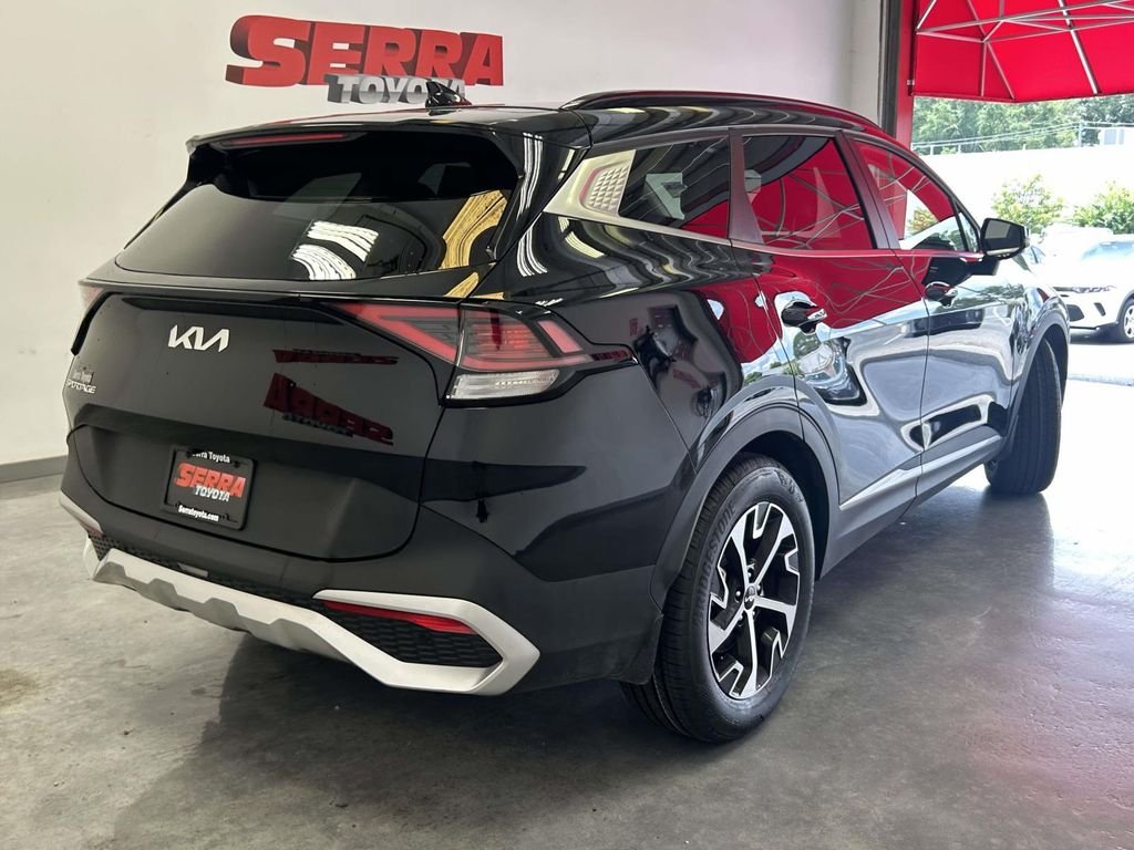 Used 2025 Black Kia EX image 3