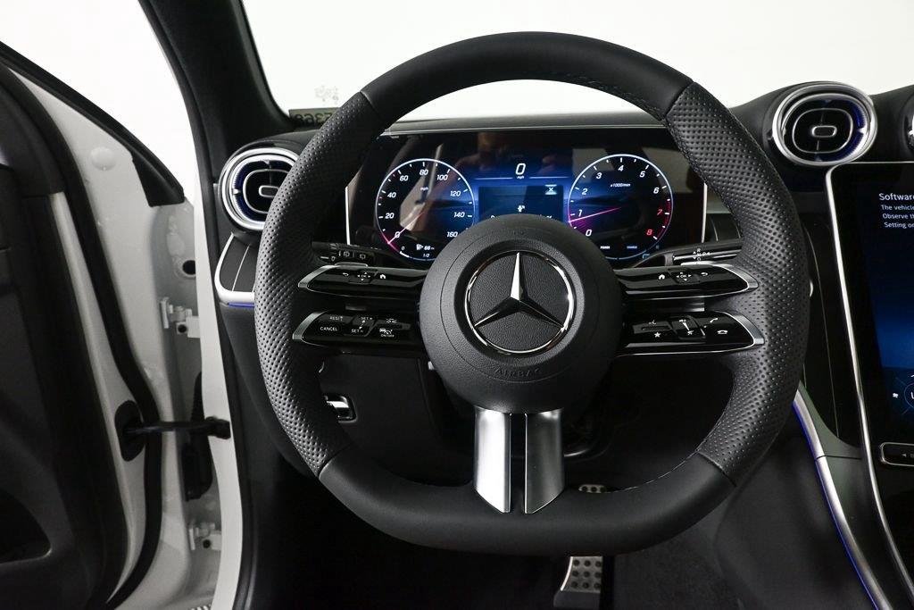 New 2027 Polar White Mercedes-Benz GLC 300 image 2