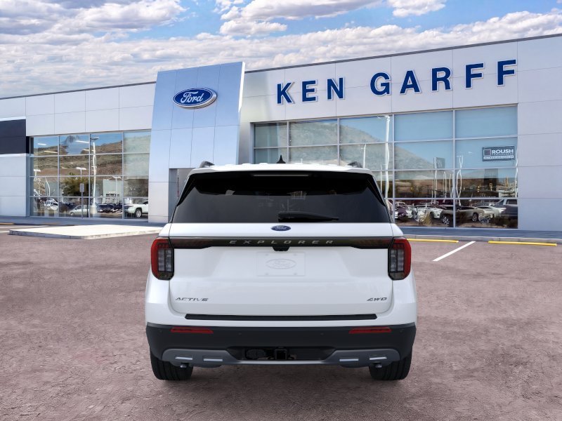 New 2026 Star White Metallic Tri-Coat Ford Active image 5