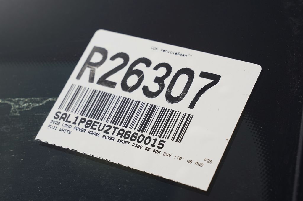 Used 2026 White Land Rover SE image 33